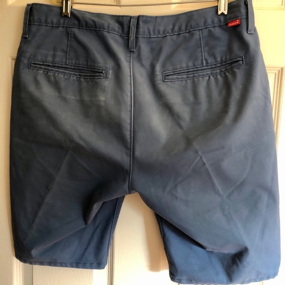 Levi’s Shorts - Picture 5 of 10